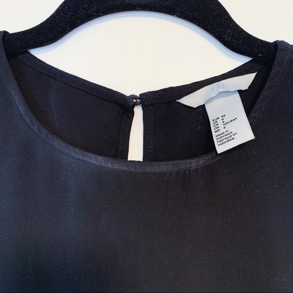 Black asymmetrical tank top - Picture 3 of 4